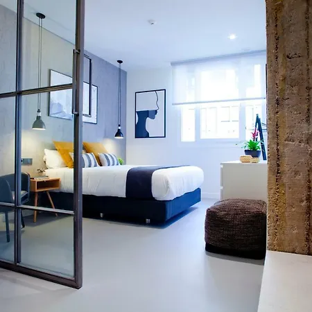 Centric Apartment *
